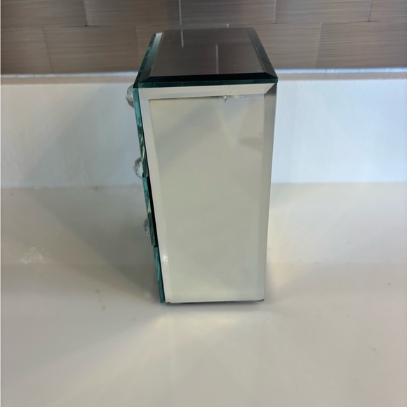 Mirrored Glass 3-Drawer Jewelry Box. - Picture 3 of 4